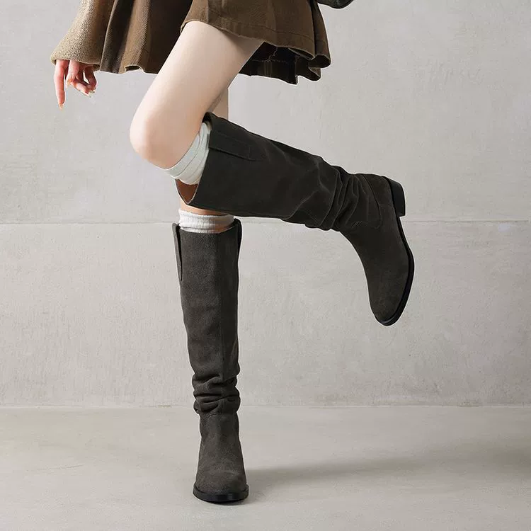 Куча сапог для женщин, не более чем колено, сапоги для ног 2024 осень и зима новые сапоги для рыцаря остроконечный западный ковбойский сапоги