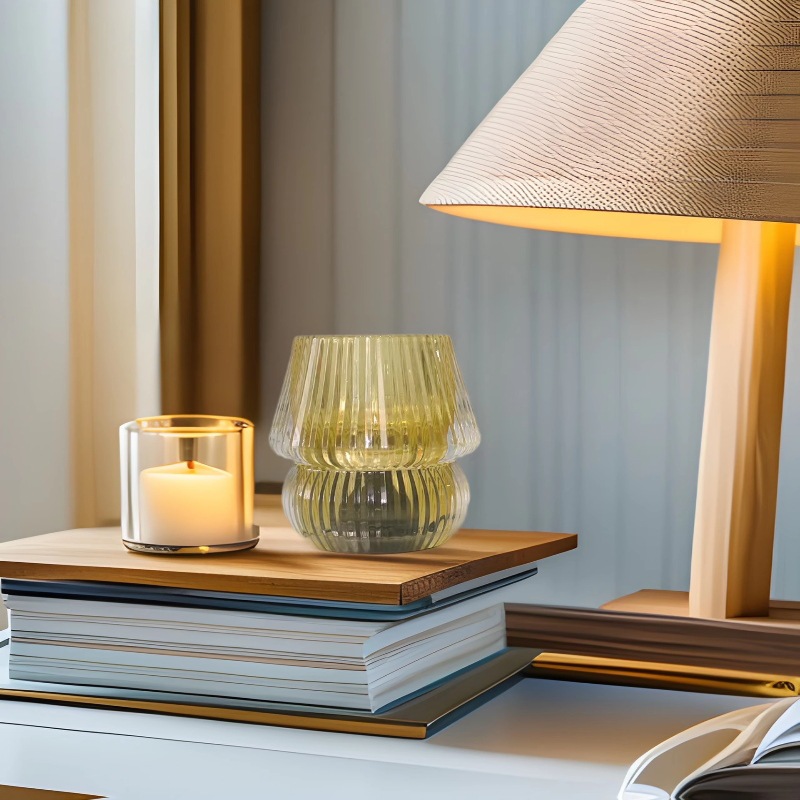 Lámpara de hongo de vidrio retro transfronterizo, lámpara de mesa, libro rojo pequeño, cama de dormitorio, lámpara de casa de familia vintage, al por mayor y al por menor