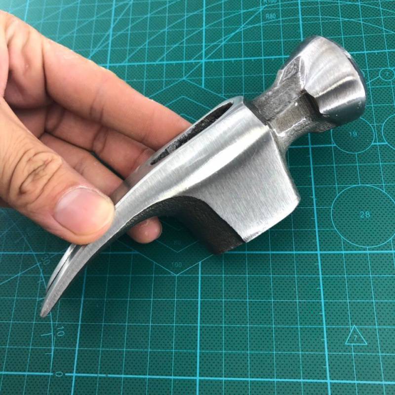 羊の角のハンマーの頭の木工のハンマーの高炭素鋼の鍛造のハンマーの頭の木工の道具の丸いハンマーの頭は磁気を持って釘を吸うことができます。|undefined