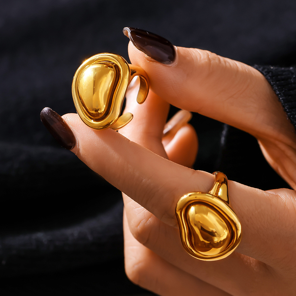 Titanium Steel PVD Vacuum Cast Irregular Gold Bean Ring With Adjustable Color Retention_voghion.com