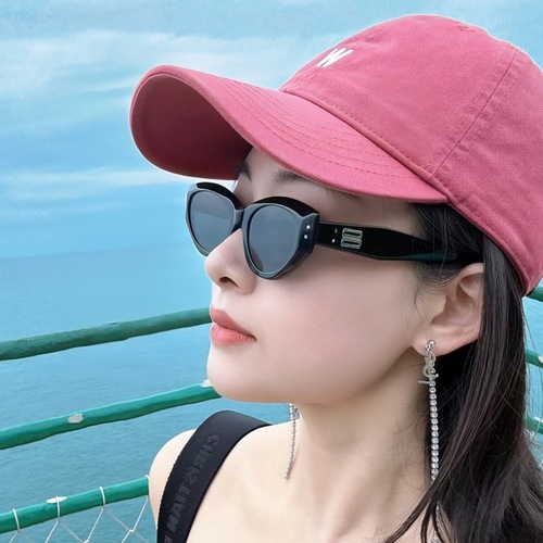 New cat-eye gm sunglasses for women with good looks and round faces, sunglasses for men, sun protection, fashionable and trendy anti-UV glasses