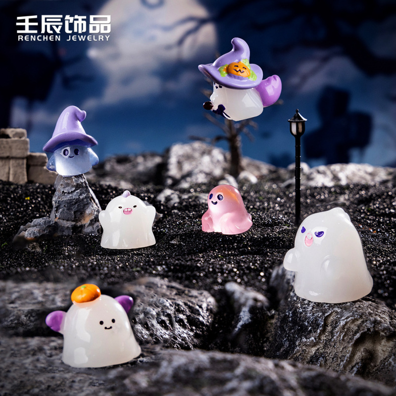 Creative Funny Halloween Purple Ghost DIY Resin Gadgets Car Small Ornaments Micro Landscape Scene Construction