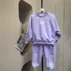 Фиолетовый