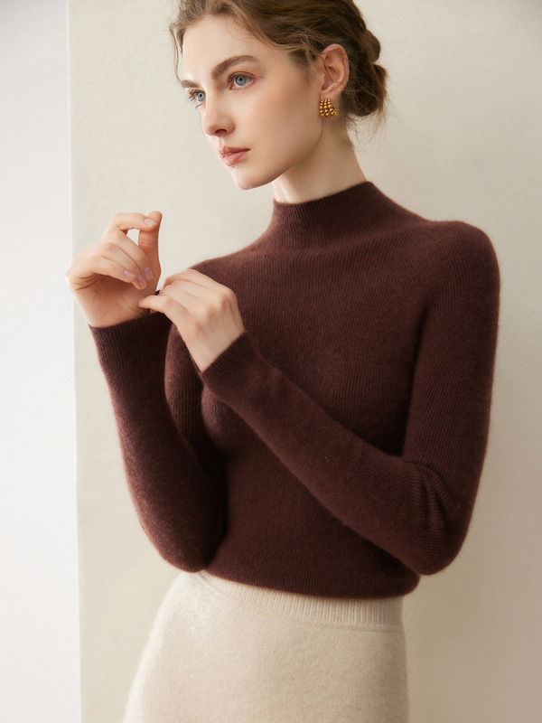 Seamless one-piece 100% cashmere sweater for women, half-high collar, slim-fit pullover base layer knitwear Seamless one-piece 100% cashmere sweater for women, half-high collar, slim-fit pullover base layer knitwear