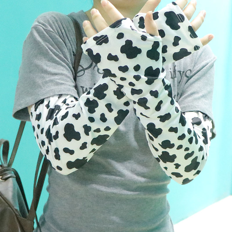 Black and White Cow Print Ice Silk Sun Protection Sleeves, Summer Trendy Korean Style Fashion, Personalized Loose Uv Protection Ice Sleeves