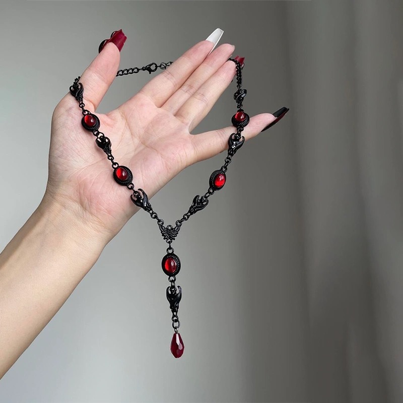 2026 New Halloween Black and Red Color-Blocking Punk Style Necklace with a Unique Design, Gothic Water Drop Pendant Clavicle Chain for Women