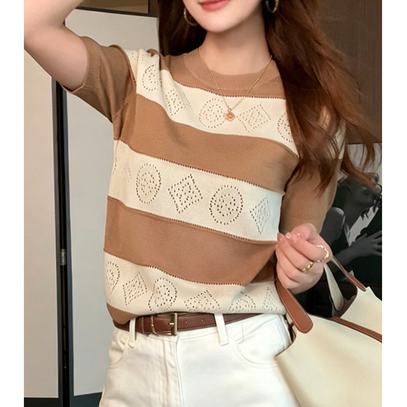 【Ding*Ding Order】Round Neck Color-Block Knit Top with Thick Stripes and Hollow-Out Design, Stylish Short-Sleeve Summer New Women's T-Shirt 【Ding*Ding Order】Round Neck Color-Block Knit Top with Thick Stripes and Hollow-Out Design, Stylish Short-Sleeve Summer New Women's T-Shirt