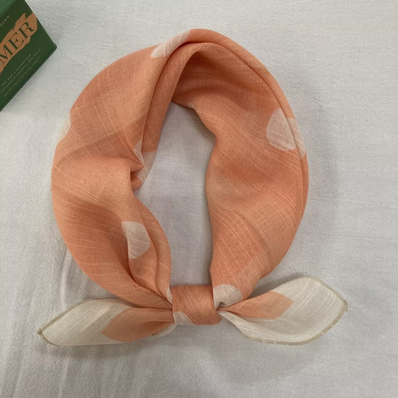 오렌지 도트 32개