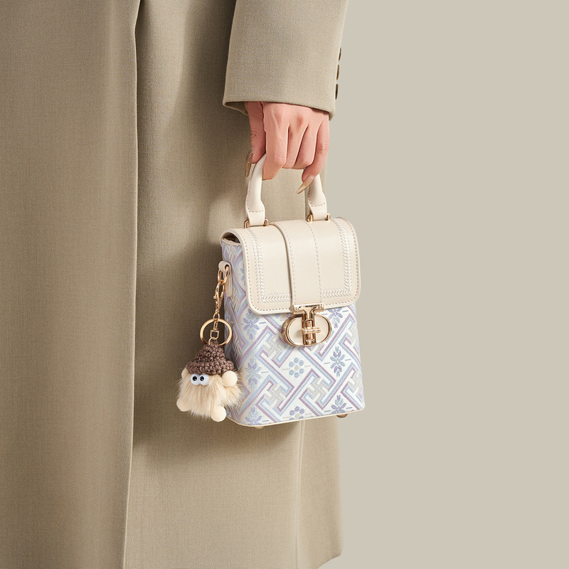 Guangxi Zhuang Brocade Intangible Cultural Heritage Women's Bag 2026 New Model Mobile Phone Bag Fashionable Versatile Commuter Handbag Crossbody Dual-Use Small Bag Guangxi Zhuang Brocade Intangible Cultural Heritage Women's Bag 2026 New Model Mobile Phone Bag Fashionable Versatile Commuter Handbag Crossbody Dual-Use Small Bag