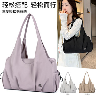 �r�к��s�������μ��Ůʿб���������p���������ˮͨ�ڿ����
