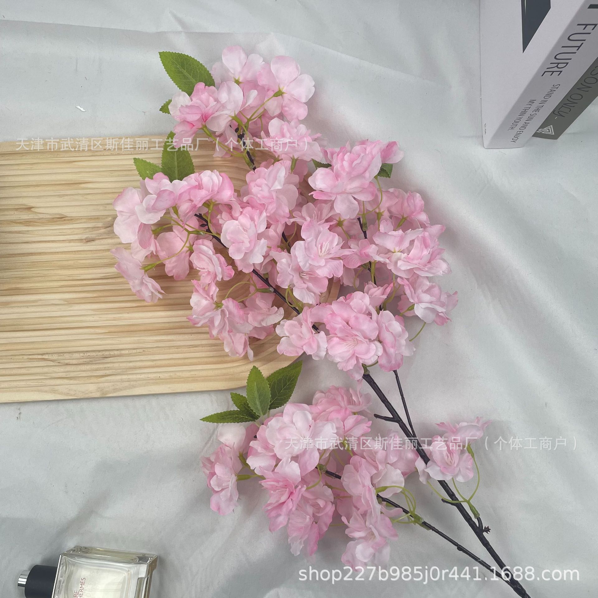 Simulación de flor de cerezo flor falsa única, decoración ecológica, diseño de bodas, guía de carreteras, centro comercial, sala de exposiciones, paisaje, arreglos florales