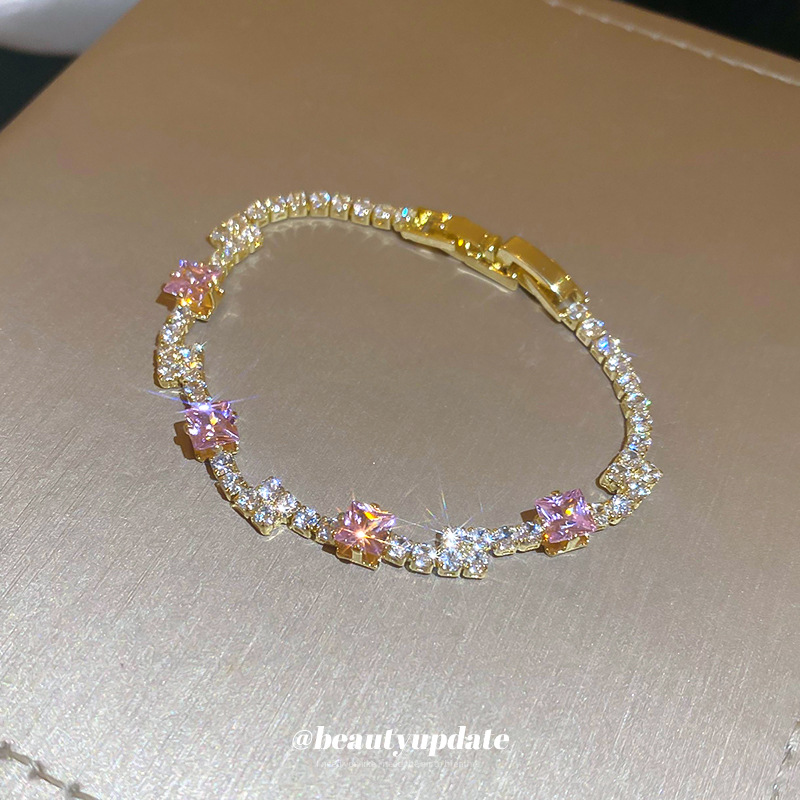 Zircon garra cuadrada pulsera de diamantes luz estilo de lujo nicho elegante pulsera dulce estilo coreano de moda de alta calidad pulsera del todo-fósforo