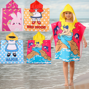 Children's bath towel in stock wholesale microfiber cartoon print wearable hooded baby swimming bath absorbent bathrobe