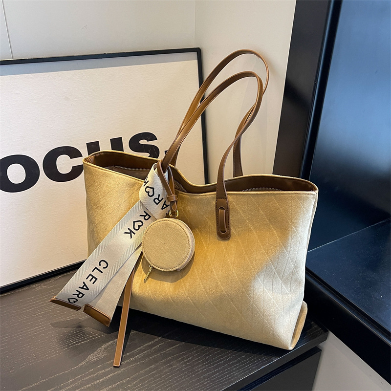 Bolsa de mano retro de terro esmaltado para mujeres otoño / invierno 2025 nueva moda versátil bolso de hombro bolso de viaje