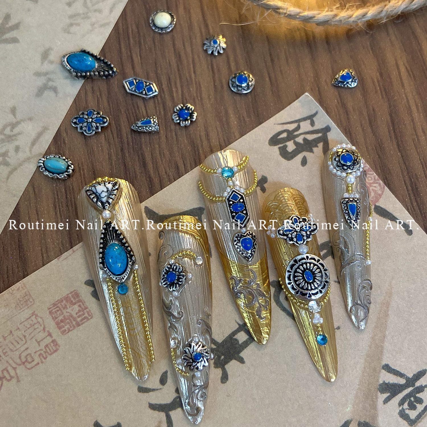 새로운 네일 아트 Buchelati 시리즈 장식품 Xifei Huigong 레트로 코트 스타일 이국적인 네일 장식품