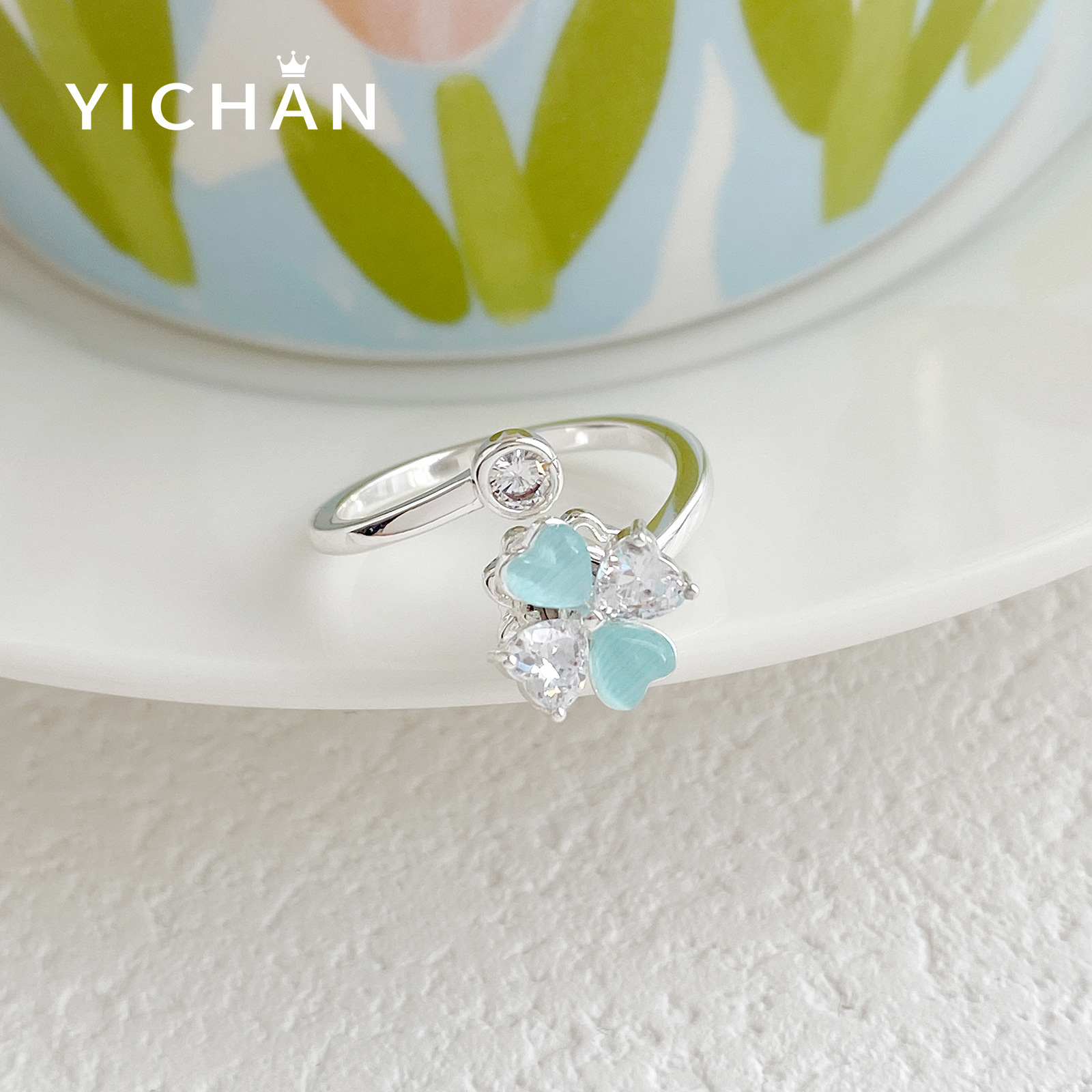 Summer elegant ring with stone with zircon