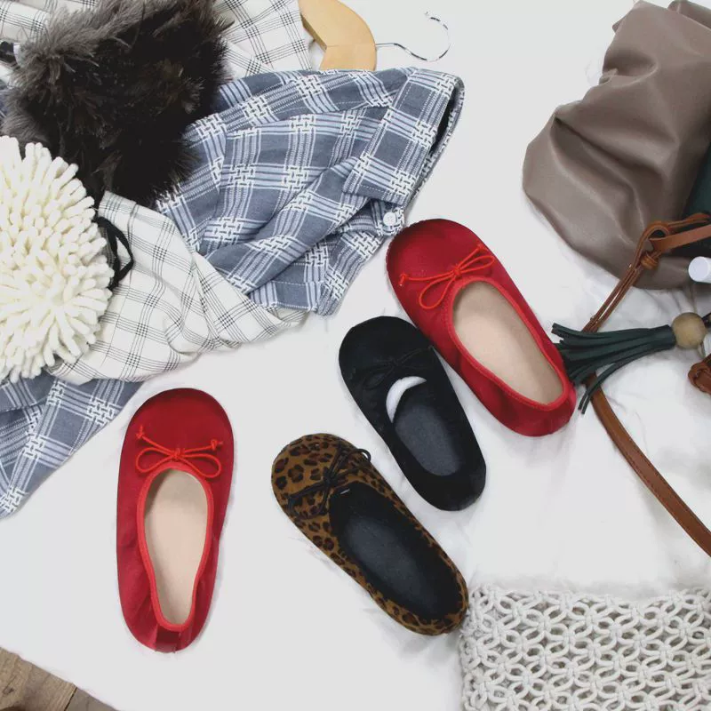 Молочные туфли для девочек, нескользящая Мягкая подошва с леопардовым принтом, модная мужская основная обувь для девочек, детские туфли-бобы, без шнуровки, весна