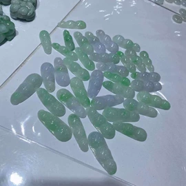 翡翠项饰;翡翠手饰;天然珍珠项饰