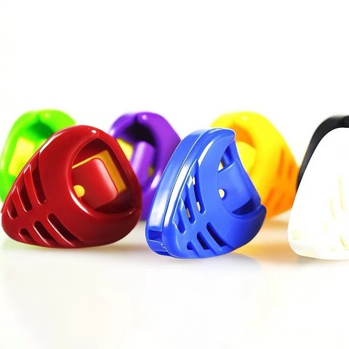 Guitar instrument accessories pick storage box guitar pick box ukulele pick mixed color acoustic guitar shrapnel box