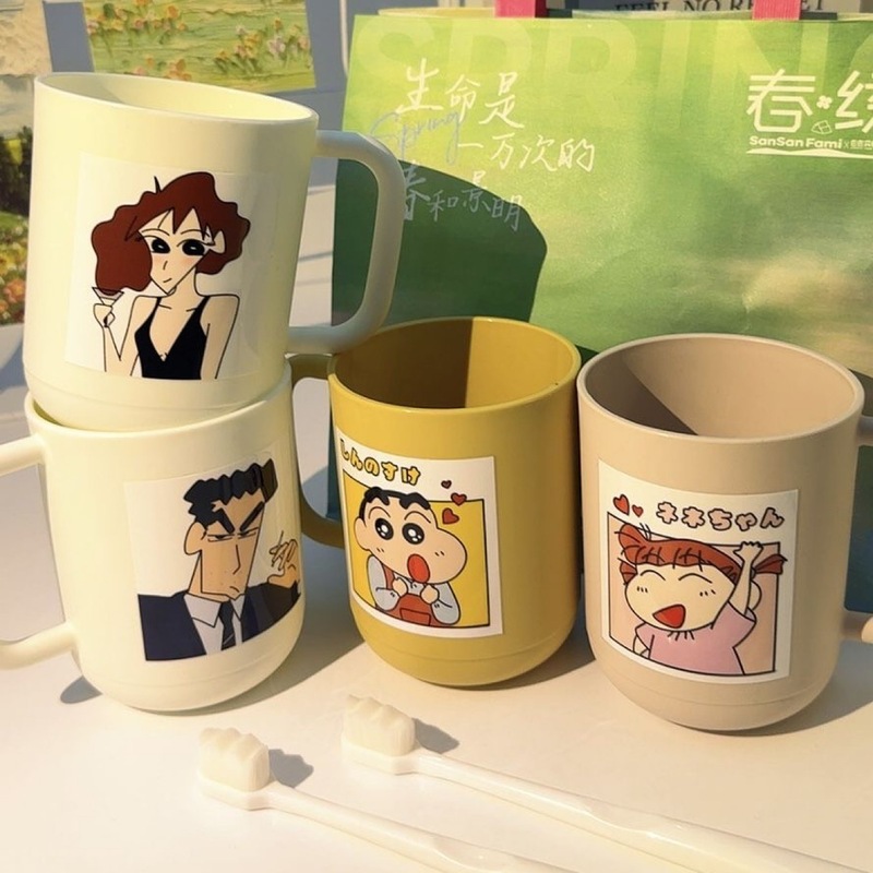 蜡笔小新一家四口高颜值防摔漱口杯儿童家用创意洗漱杯|undefined