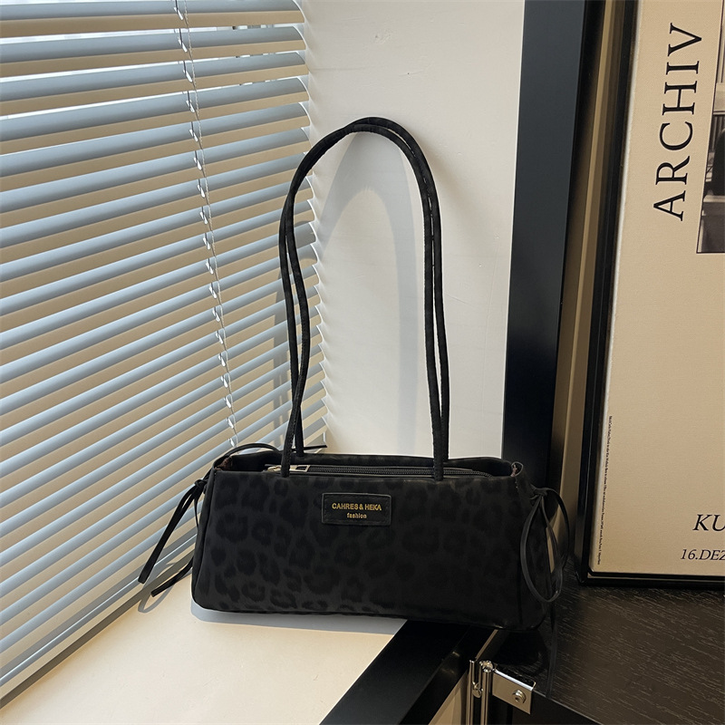 Cross-Border Trendy Simple High-End 2025 New Popular Underarm Bag Women's Textured Retro Waxed Leather Tote Bag