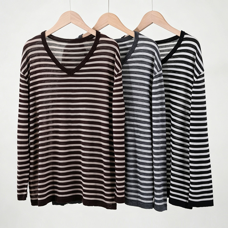 200-count Merino water-soluble fine wool color-blocked striped V-neck long-sleeve knit base shirt for women, loose and versatile top