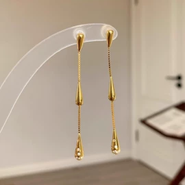 耳钉;戒指;项链