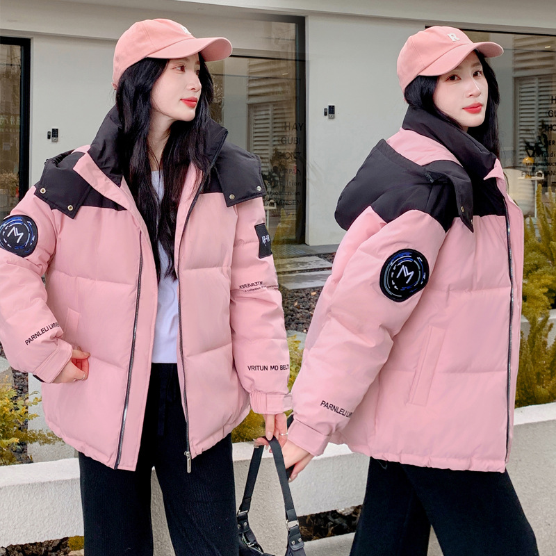Color contrastante ropa de algodón de pluma de red para mujeres nuevo invierno 2023 nuevo tipo de capa de algodón gruesa abrigo suelto con capuchón pan