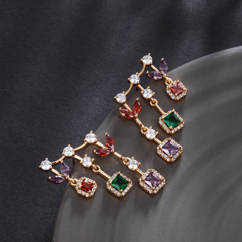 Xuping gemas artificiales de color geométricas bordas ligeras de lujo de alta sensación de otoño y invierno pendientes transfronterizos europeos y estadounidenses para mujeres