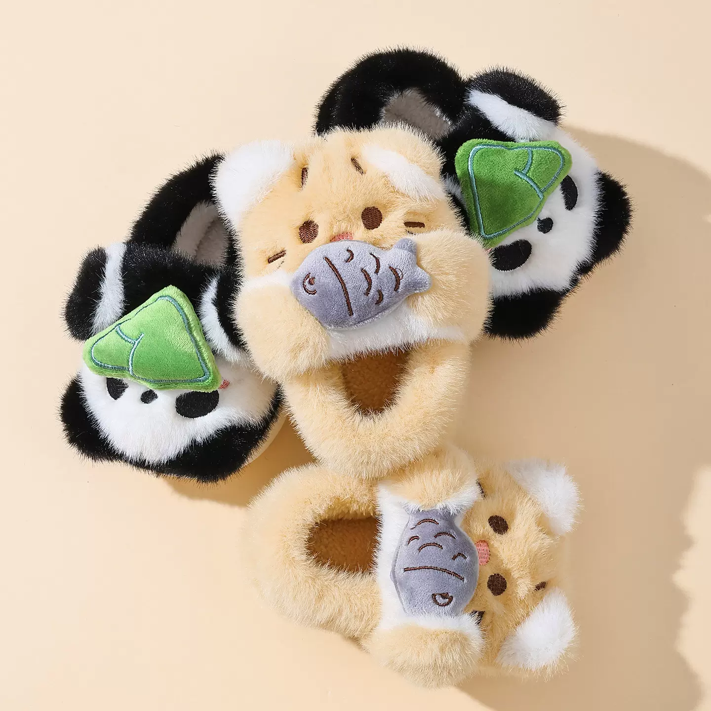 新款儿童棉拖鞋冬季卡通可爱女生毛绒立体兔子小童幼儿园包跟拖鞋