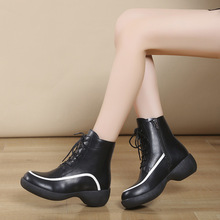 英倫風馬丁靴女2022新款春秋單靴粗跟低跟軟底軟皮短靴女時尚短筒
