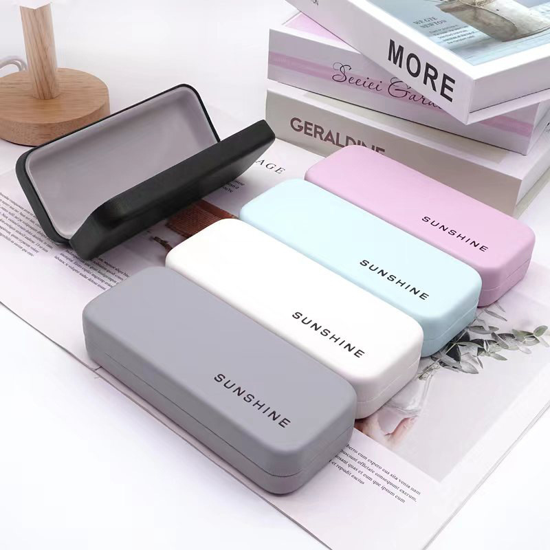 Manufacturer Wholesale Glasses Case, Myopia Glasses Portable Storage Box, Fashionable Anti-Pressure Iron Box, High-Looking Glasses Case with Printing