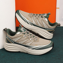 ��Ь�ļ��r��͸�����ͽ����ɽЬ����������m�p��ٴ������\��Ь