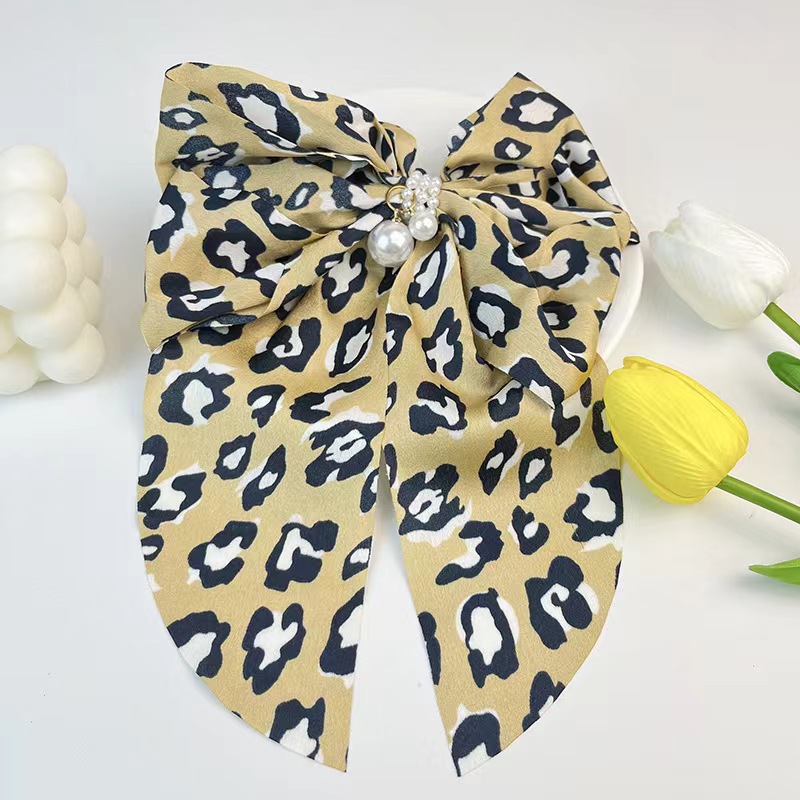 estilo coreano retro satén de perla temperamento primavera clips de niñas detrás del cerebro arco clip de cabello clip superior