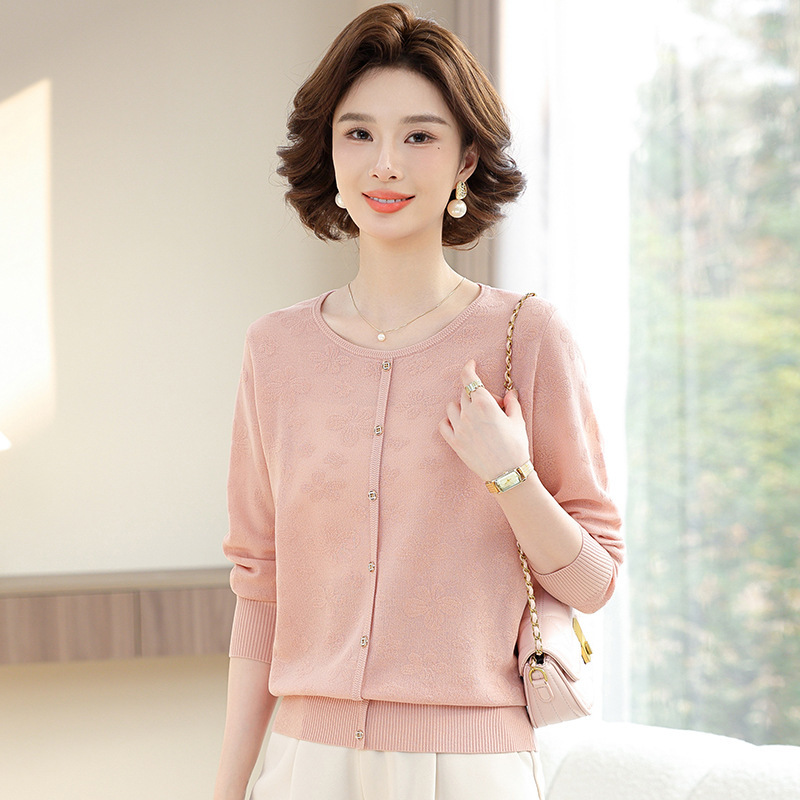 2025 New Stylish Spring Tops for Moms, Thin Knitwear for Middle-Aged and Elderly Women, Suitable for Spring and Autumn 2025 New Stylish Spring Tops for Moms, Thin Knitwear for Middle-Aged and Elderly Women, Suitable for Spring and Autumn