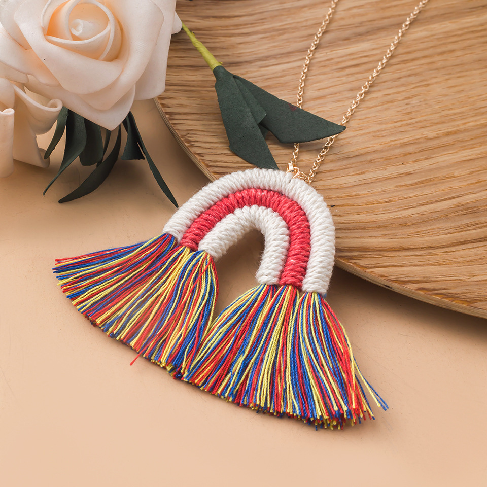 Fashion hand-woven tassel rainbow alloy necklace wholesale