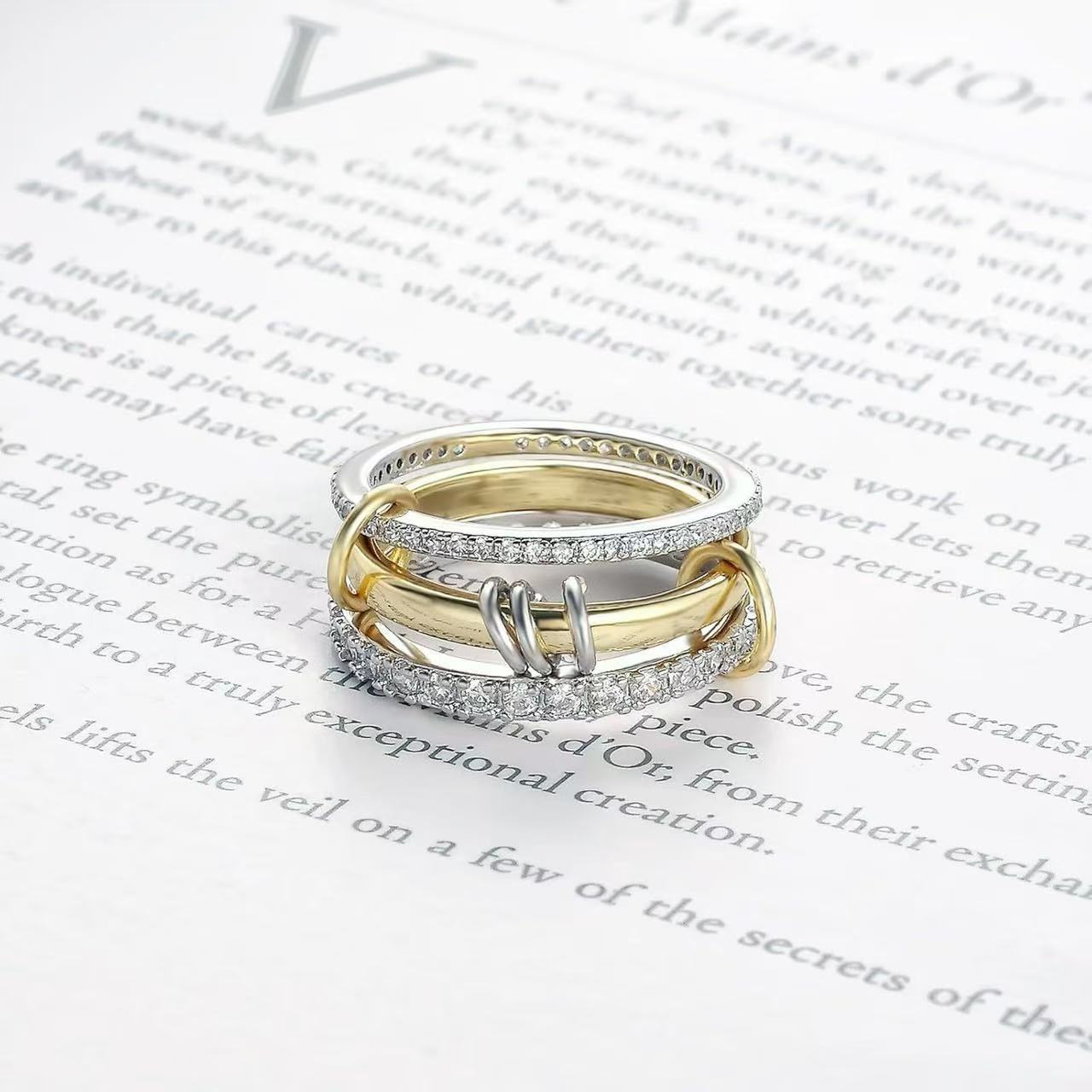 11g Weight Zircon Inlay Material Rings Classification 6, 7, 8 Ring Size Wholesale Jewelry Novelty Geometric Titanium Steel Zircon Rings