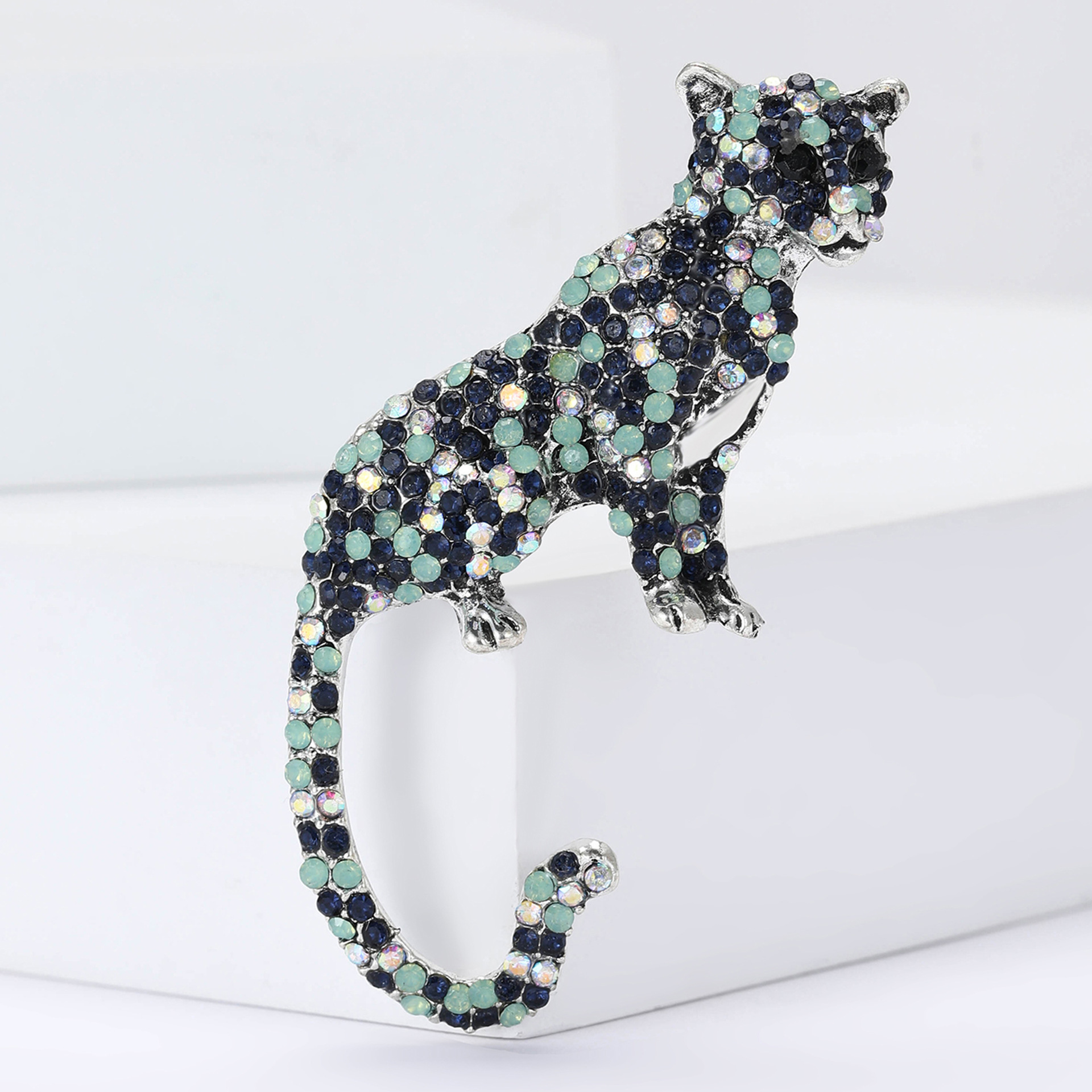 20g Weight Brooches Classification Holiday, Banquet Occasion Alloy Material Animal Pattern Men's Gender Casual, Elegant, Simple Style Style Casual Elegant Simple Style Pin Animal Alloy Men's Brooches 2