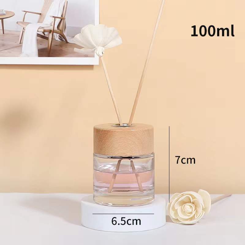 나무 뚜껑이 달린 100ml 둥근 병