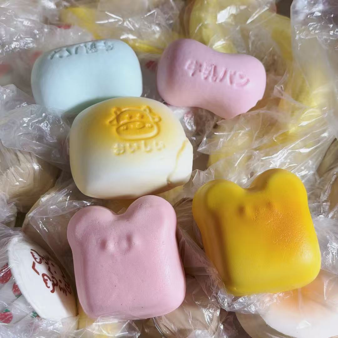 무작위 1개의 사진 스타일 느린 리바운드