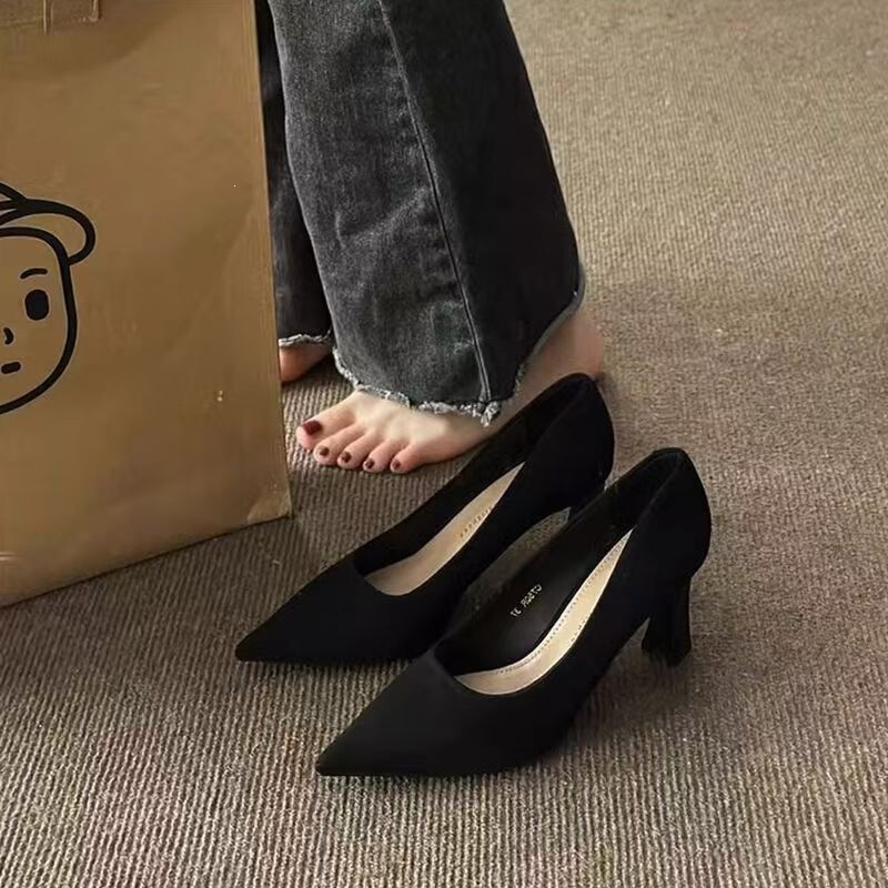 Non-black work shoes that don't tire the feet, suede commuting shoes with thick heels, formal standing shoes with soft soles, ceremonial high heels for women, professional shoes Non-black work shoes that don't tire the feet, suede commuting shoes with thick heels, formal standing shoes with soft soles, ceremonial high heels for women, professional shoes