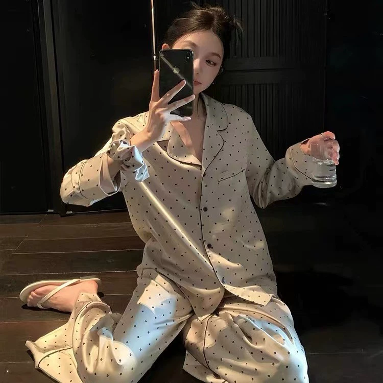 [Мори рог] Набор домашней одежды с принтом волновой точки женский осенний новый нишовый дизайн свободная пижама из ледяного шелка