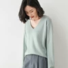 Mint, V-neckline