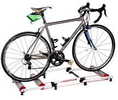 金色自行車騎行台 山地車滾筒騎行台室內訓練台 騎行用品裝備批發