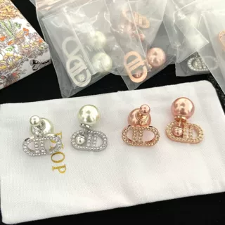 D家迪家前后珍珠满钻不对称耳钉轻奢高版CD字母经典复古双珠耳饰