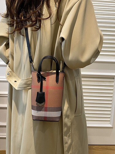 Ladies' Mobile Phone Bag 2025 New Model Lightweight Hand-held Grid Single Shoulder Bag for Women, Unique and High-end Crossbody Small Square Bag, Trendy