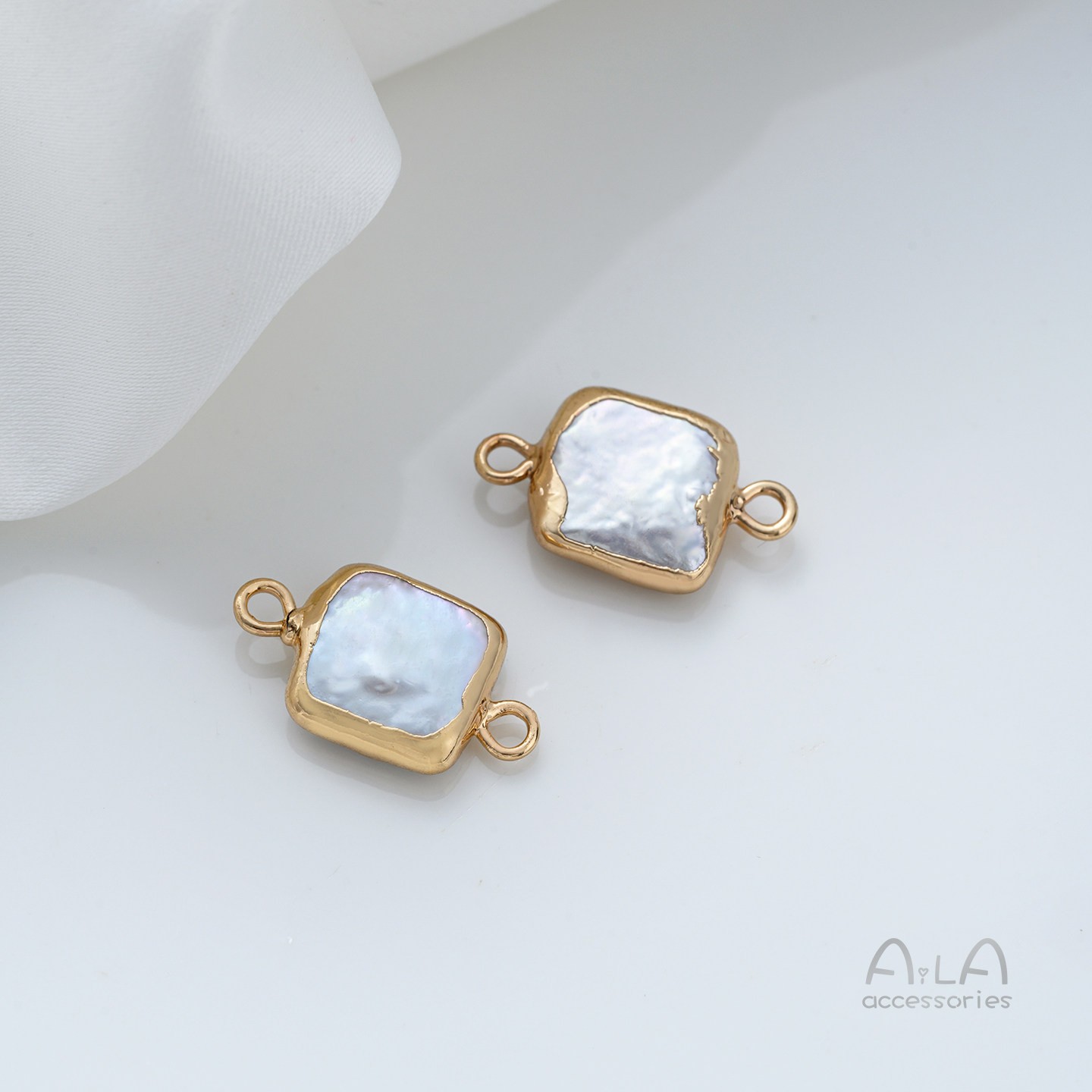 天然バロック異形真珠双穴ペンダントシングル吊り飾り米珠平円形手作りdiy縁取り部品