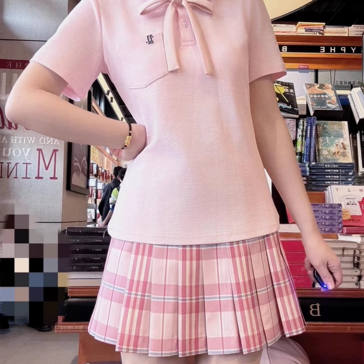 39CM [Candy] Plaid Skirt + Red Long-Handed Bow Tie