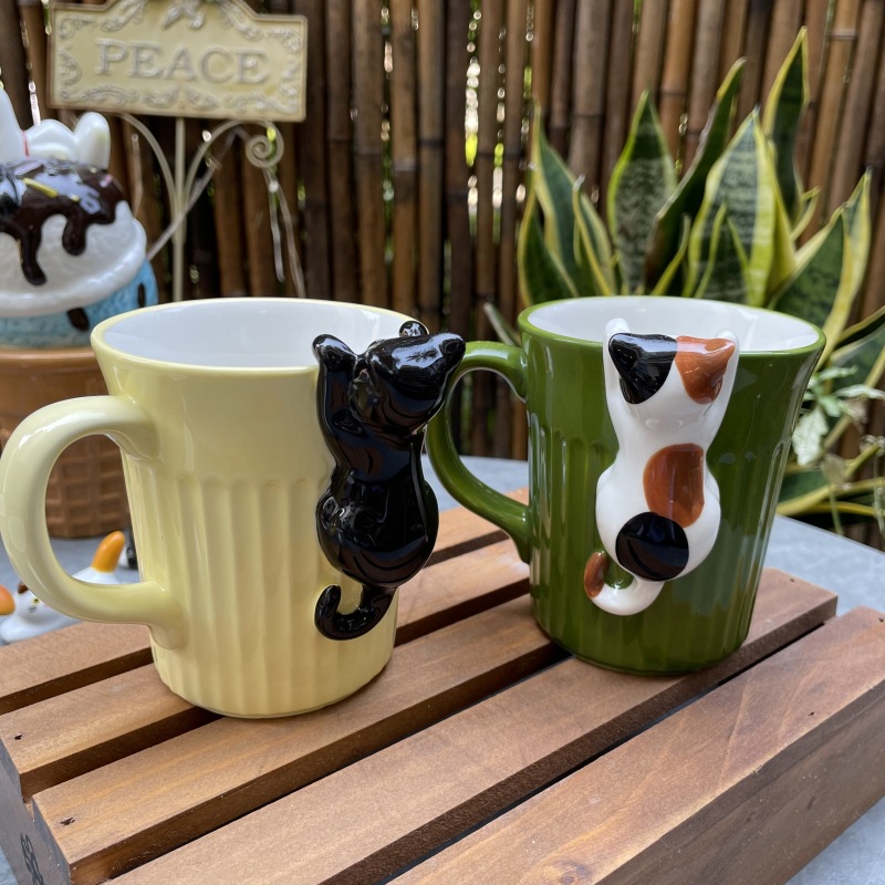 Echa un vistazo a la taza de cerámica para gatos, alto valor facial, textura encantadora, taza de café tridimensional para gatos.