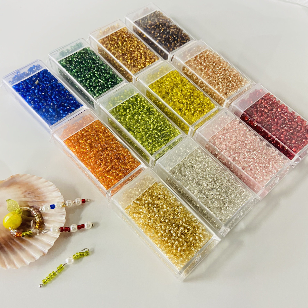 Multicoloured glass Japanese accessory